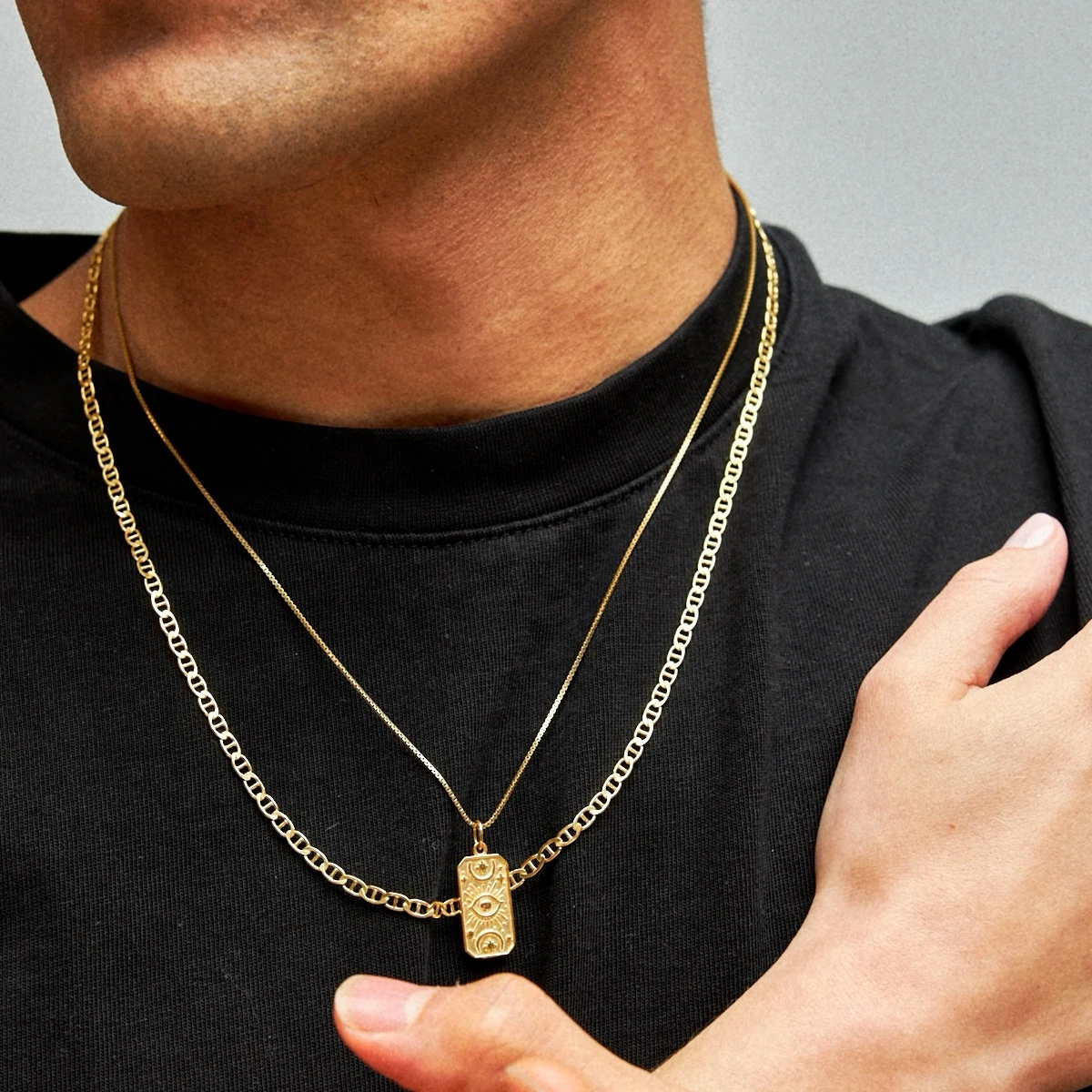 the kiss necklace - gold vermeil